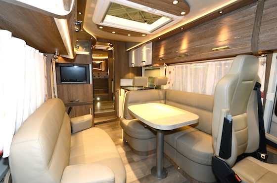 iveco 7.49 salon.JPG