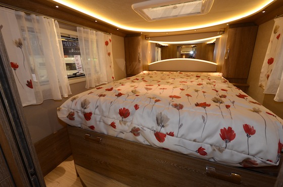 iveco 7.49 chambre.JPG