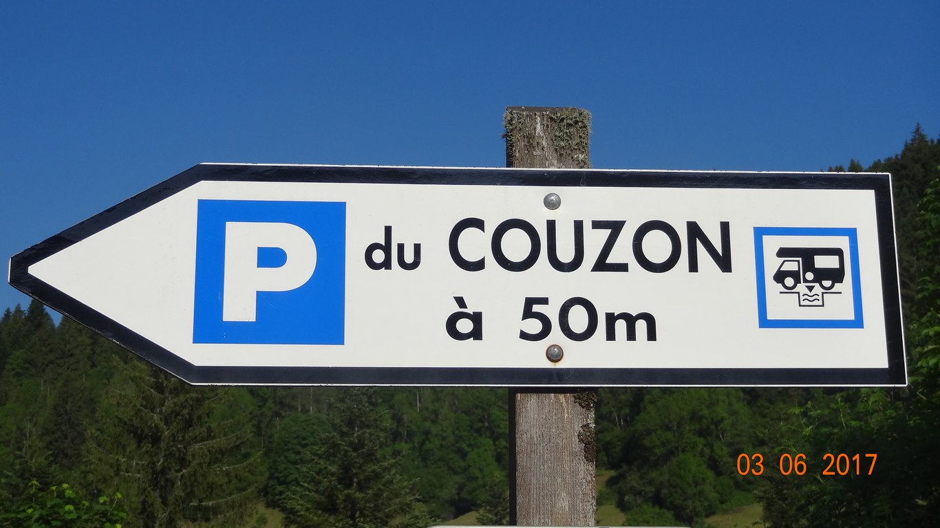 Pancarte du Parking Camping Car.JPG